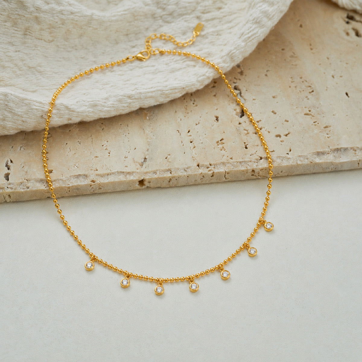 Collar Zabrina